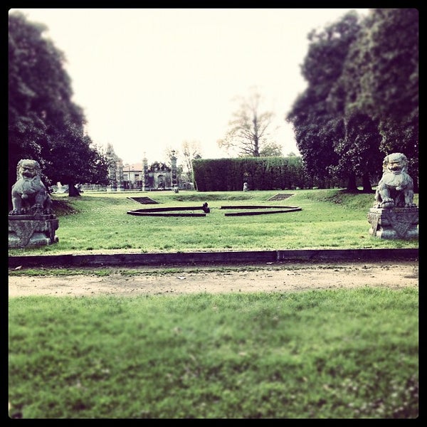 รูปภาพถ่ายที่ Castello Di Belgioioso โดย Francesca G. เมื่อ 4/21/2012