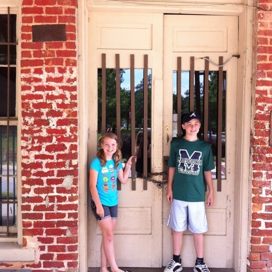 Sharpsburg Town Hall Office Sharpsburg, GA