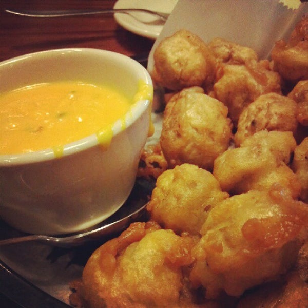 Photos at Sgt. Pepper's Grille & Bar 25 tips from 1036 visitors