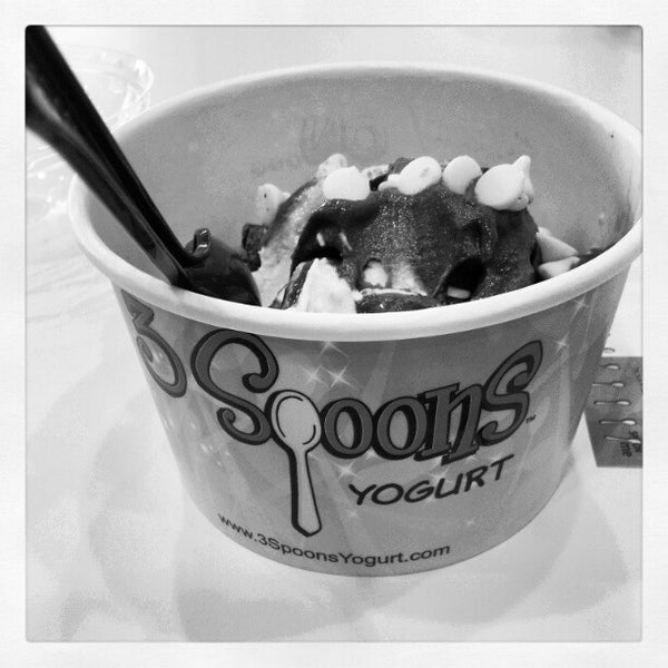 Photo taken at 3 Spoons Yogurt by Eric O. on 5/26/2012