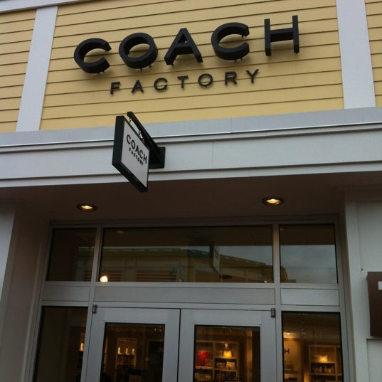 COACH Outlet - Fashion Accessories Store in Freeport