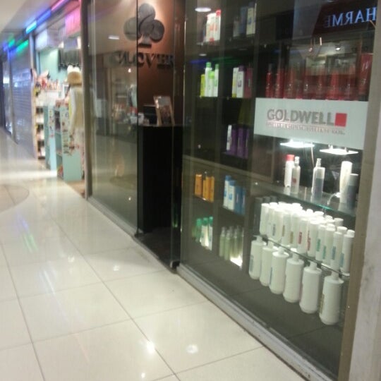 Clover Hair Boutique Salon Barbershop In Singapore