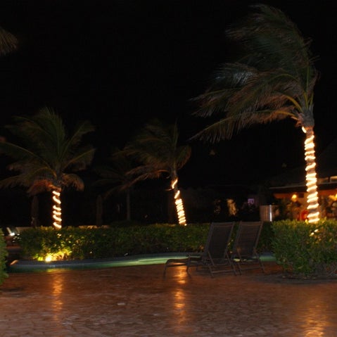 Foto tomada en Adonis Spa Resort  por Xander B. el 3/21/2012
