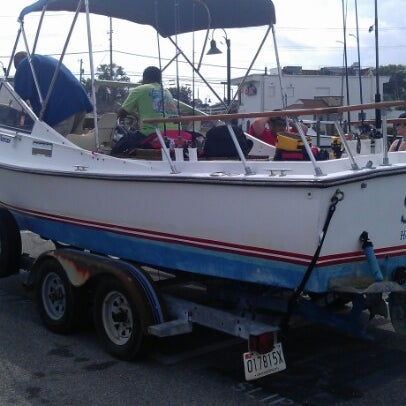 Rod 'N' Reel Marina West - Chesapeake Beach, MD