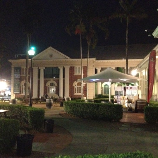 Foto scattata a Cairns Courthouse Hotel da Balazs K. il 7/5/2012