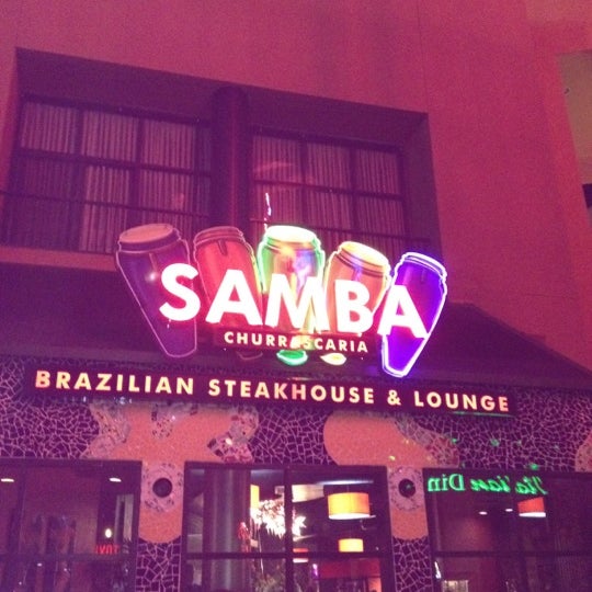 2/20/2012 tarihinde Norys T.ziyaretçi tarafından Samba Brazilian Steakhouse'de çekilen fotoğraf
