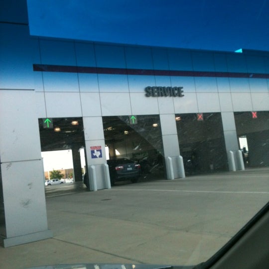 Photo taken at Toyota of Rockwall by Gil M. on 5/22/2012