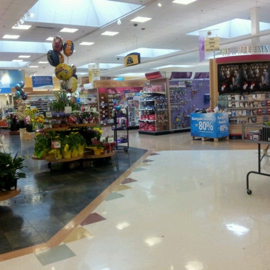 Stop & Shop Gas Station East Dedham 3 tips from 317 visitors