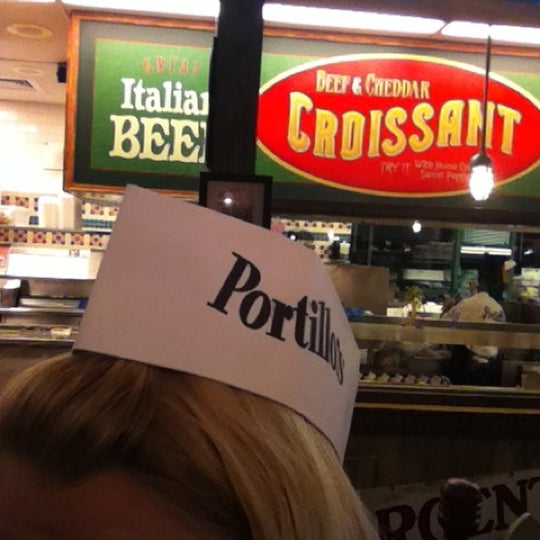 Photo taken at Portillo&#39;s by Miss Kelly J. on 4/24/2012