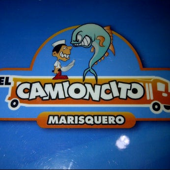 Photo prise au El Camioncito Carnes y Mariscos par Julio B. le6/15/2012