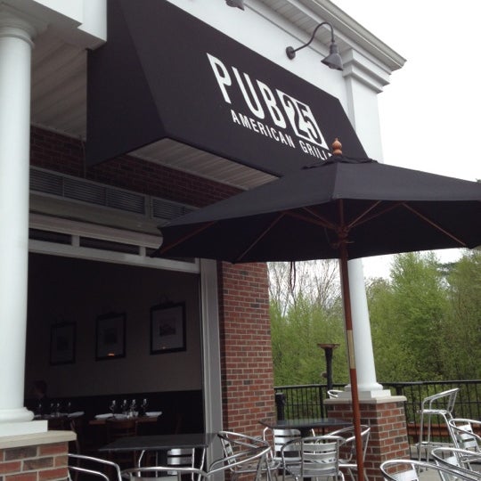 Кафе в стиле таверны. Паб 25. Бары минска. Паб 25. Кафе караоке барин уфа.