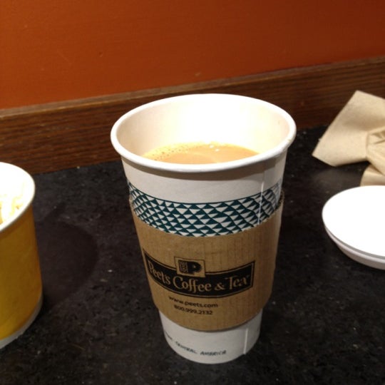 8/17/2012에 Dave M.님이 Peet&#39;s Coffee &amp; Tea에서 찍은 사진