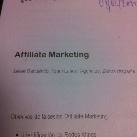 Das Foto wurde bei MSMK Madrid School of Marketing von Jorge R. am 2/8/2012 aufgenommen