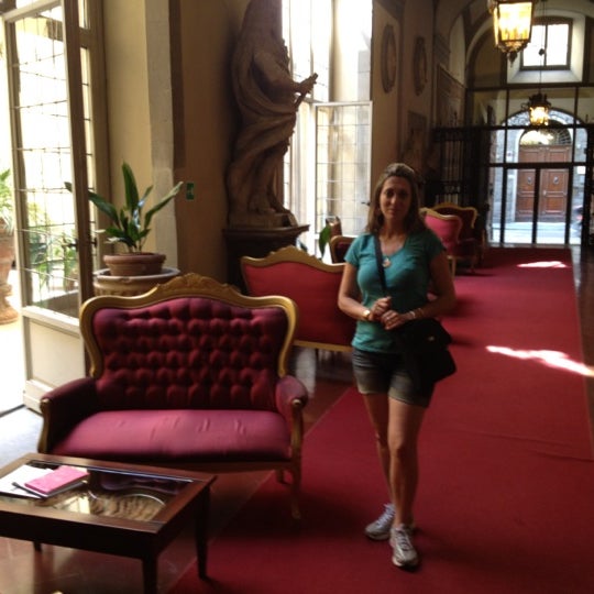 Foto scattata a Palazzo Magnani Feroni, all Suites da Loura C. il 7/15/2012