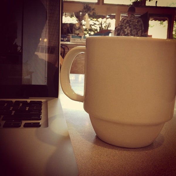 8/27/2012 tarihinde Eric C.ziyaretçi tarafından Winning Coffee'de çekilen fotoğraf