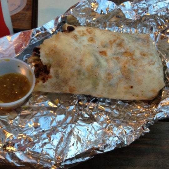 5/27/2012にJason P.がJuan&#39;s Flying Burritoで撮った写真