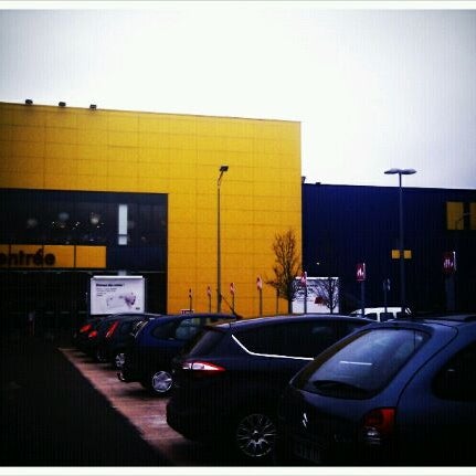 รูปภาพถ่ายที่ IKEA โดย Lilly B. เมื่อ 2/24/2012