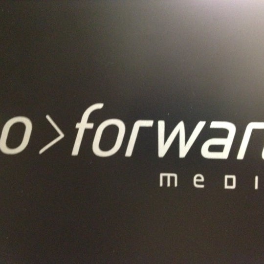 รูปภาพถ่ายที่ Go Forward Media โดย Amy P. เมื่อ 5/24/2012