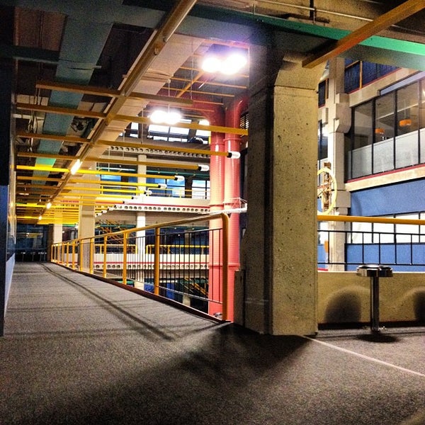 библиотека васконселос мехико. Dc центр. фирма дата-с. анжеро-судженск центр города. Three lincoln center condo.