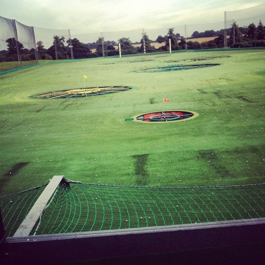 Photo taken at Topgolf by Benny C. on 8/11/2012