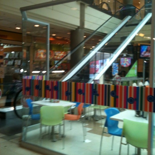 3/20/2012 tarihinde Daniela G.ziyaretçi tarafından Mall Arauco Chillán'de çekilen fotoğraf