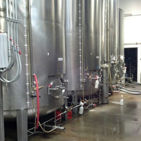 รูปภาพถ่ายที่ Odell Brewing Company โดย Patrick S. เมื่อ 7/6/2012
