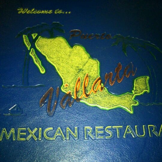Foto diambil di Puerto Vallarta Mexican Restaurant oleh Ethan M. pada 3/4/2012