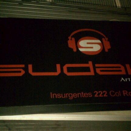 3/29/2012にJuan Jose P.がSudaka DJ Clubで撮った写真