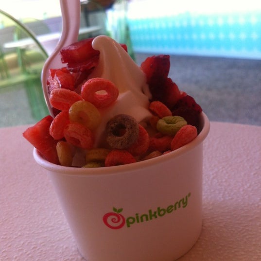 Pinkberry (Now Closed) Frozen Yogurt Shop in Westlake Village