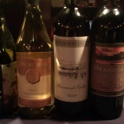 8/29/2012にAndrew Vino50 WinesがIris Loungeで撮った写真