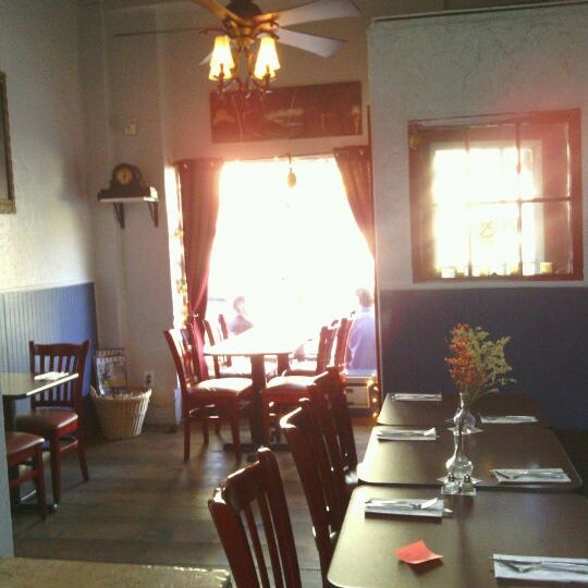 4/13/2012 tarihinde Junior T.ziyaretçi tarafından Café Triskell'de çekilen fotoğraf