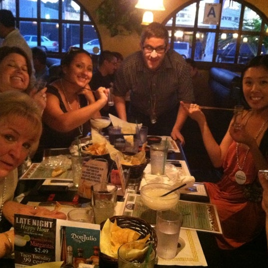 5/6/2012 tarihinde Erin D.ziyaretçi tarafından Tequilas Cantina and Grill'de çekilen fotoğraf