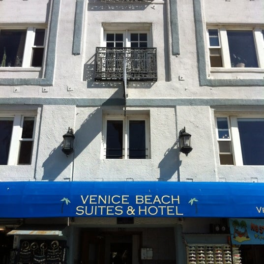 Foto tomada en Venice Beach Suites &amp; Hotel  por Ryosuke K. el 2/22/2012