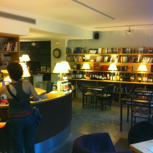 8/25/2012 tarihinde Antonio T.ziyaretçi tarafından Llibreria Cafè Context'de çekilen fotoğraf