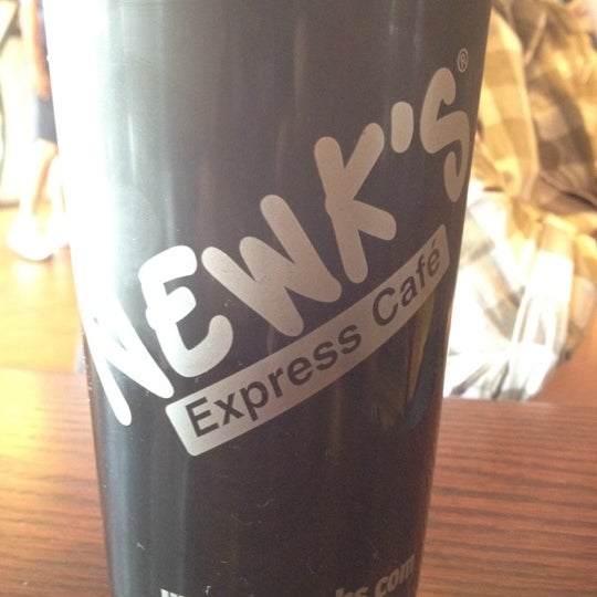 6/14/2012にRyan P.がNewk&#39;s Express Cafeで撮った写真