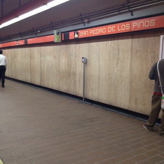 Fotos en Metro San Pedro De Los Pinos (Línea 7) San Pedro de los Pinos 9 tips de 1932 visitantes Fotos en Metro San Pedro De Los Pinos (Línea 7) San Pedro de los Pinos 9 tips de 1932 visitantes