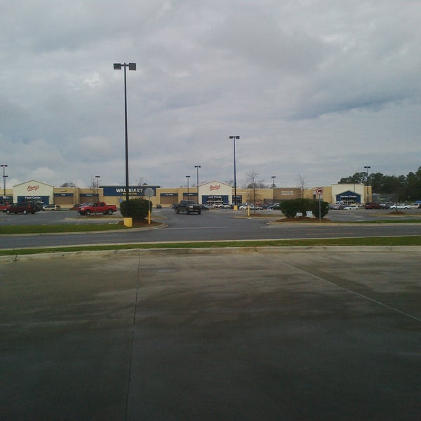 Walmart Supercenter Dublin'de Hipermarket