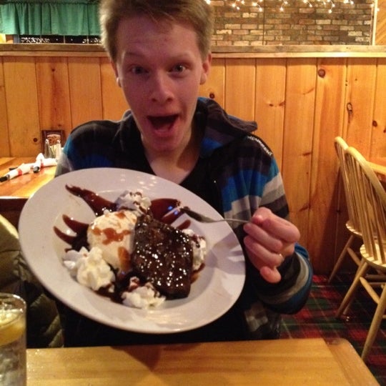 Piccadilly Pub 8 tips from 142 visitors