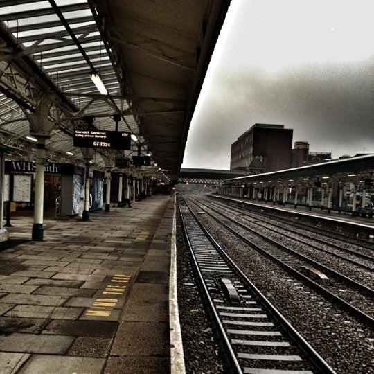 Newport Railway Station (NWP) Train Station in Newport