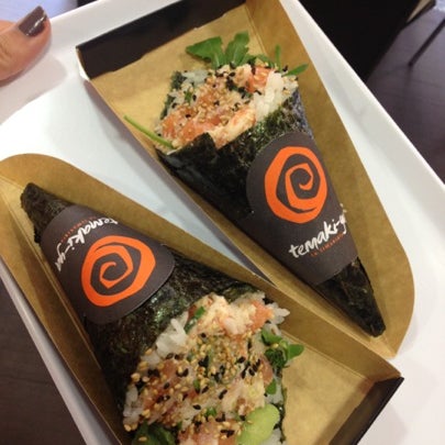 Foto diambil di Temaki-ya oleh Elisabet M. pada 7/31/2012