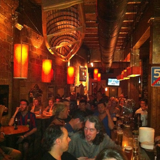 Foto tirada no(a) McCarthy&#39;s Bar por Victoria G. em 8/29/2012