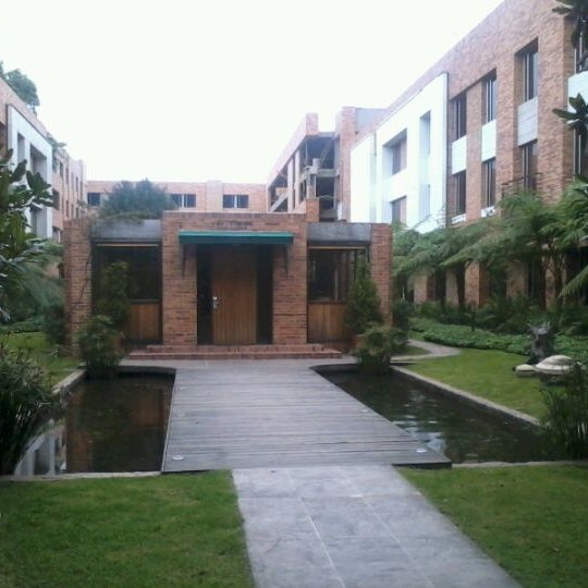 รูปภาพถ่ายที่ Hotel Habitel โดย Paola M. เมื่อ 5/25/2012