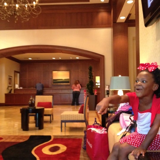 Das Foto wurde bei Atlanta Marriott Alpharetta von Becky J. am 7/2/2012 aufgenommen