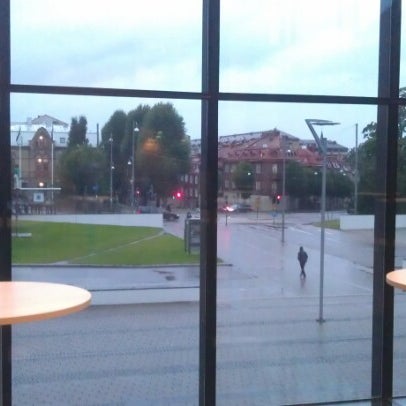 รูปภาพถ่ายที่ Chalmers tekniska högskola โดย Åsa L. เมื่อ 9/6/2012