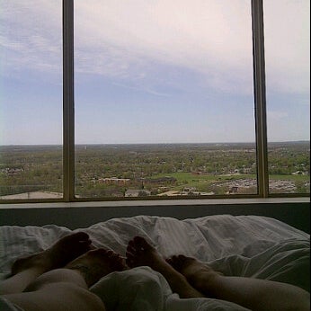 Photo taken at Fallsview Tower Hotel by Angeli R. on 5/5/2012