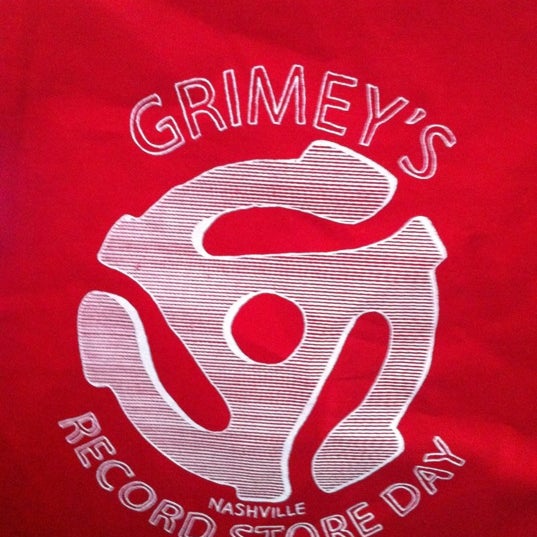Photo prise au Grimey&#39;s New &amp; Preloved Music par Matthew H. le6/30/2012