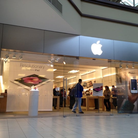 Apple Danbury Fair Mall 39 tips from 2513 visitors