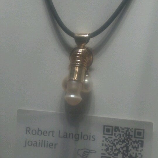 Foto diambil di Robert Langlois (Jewelry) bijouterie oleh volkermampft pada 6/14/2012
