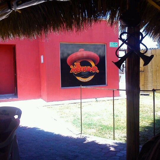 Photo taken at El Mexicano Restaurant Bar by Cheko T. on 6/27/2012