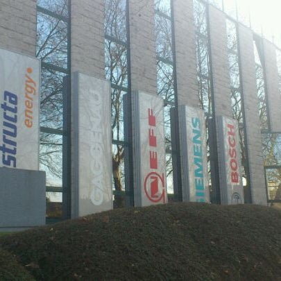 Photo taken at Bosch and Siemens home appliances (BSH) by Hugues V. on 3/26/2012